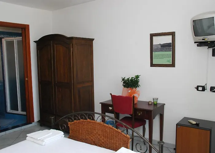 Martius 2 Pensión 3*